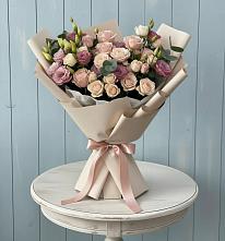Букет цветов из:  Розы и Лизиантусы в Сорочинске