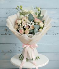 Букет цветов из:  Розы и Лизиантусы #REPLACE_PRED# Сорочинске