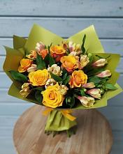 Букет цветов из:  Альстромерии и Розы в Сорочинске