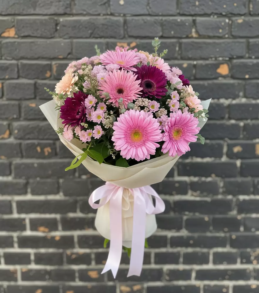 Букет цветов из: Герберы и Хризантемы в Сорочинске