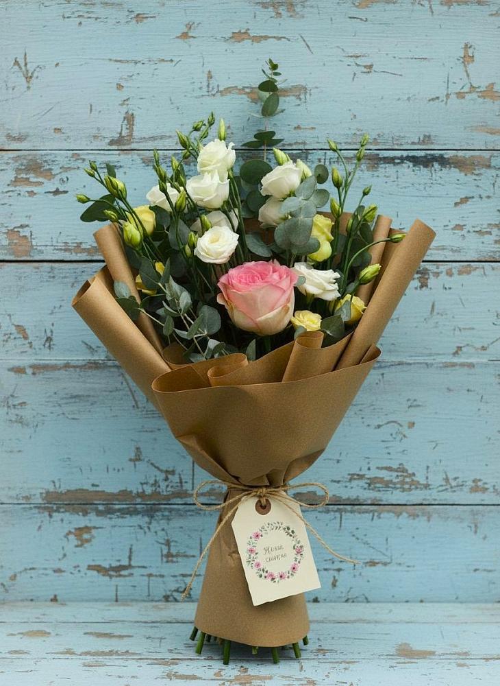 Букет цветов из: Розы и Лизиантусы в Сорочинске