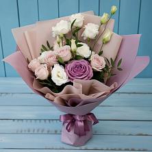 Букет цветов из:  Розы и Лизиантусы в Сорочинске