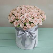 Цветочная композиция из Розы в шляпной коробке в Сорочинске