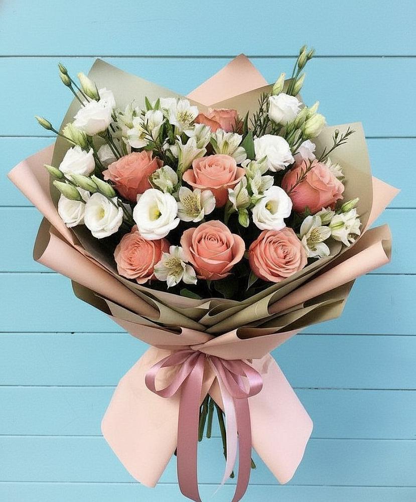 Букет цветов из: Розы, Альстромерии и Лизиантусы в Сорочинске