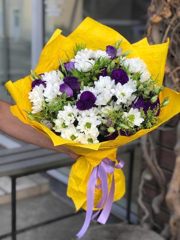 Букет цветов из: Ирисы, Хризантемы и Ромашки в Сорочинске
