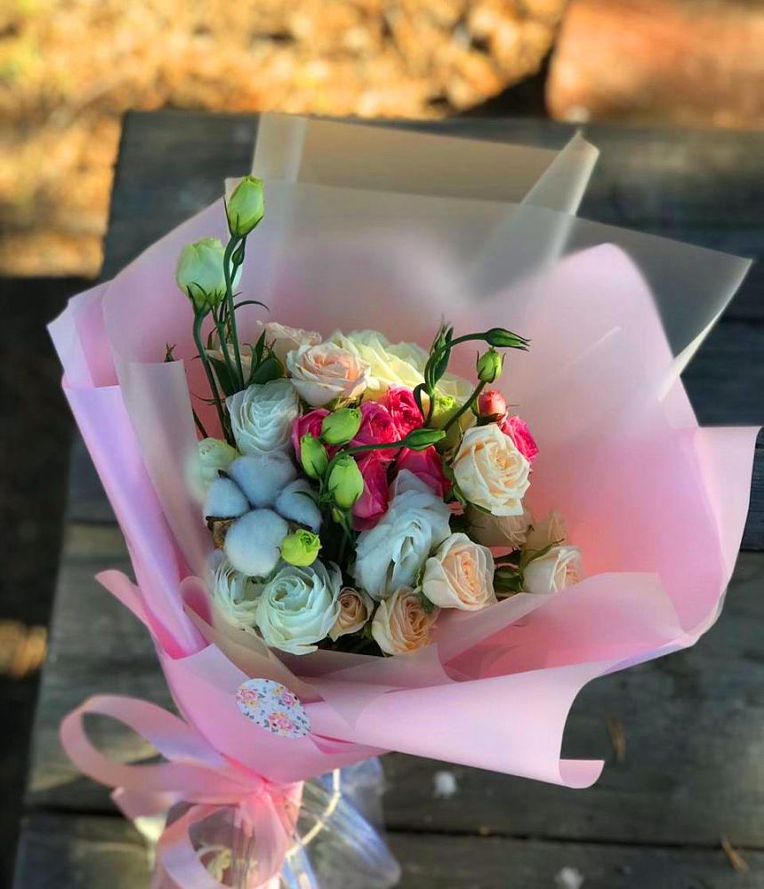 Букет цветов из: Розы и Лизиантусы в Сорочинске