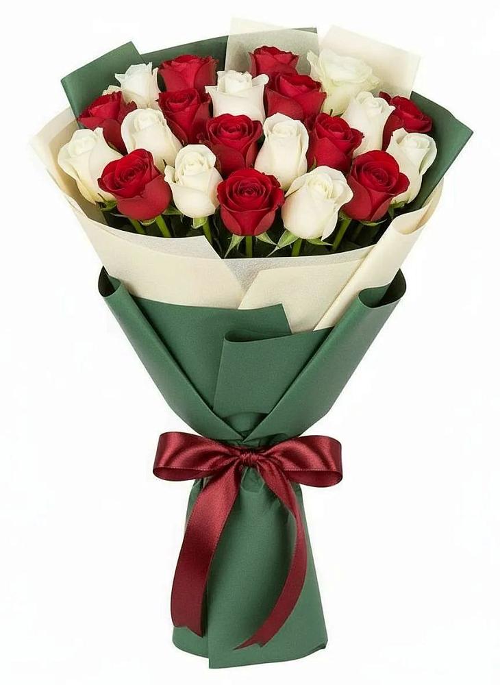 Букет Микс из красных и белых роз в Сорочинске