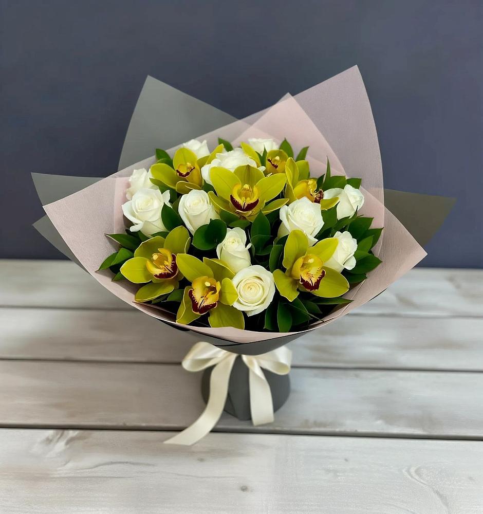 Букет цветов из: Орхидеи и Розы в Сорочинске