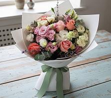 Букет цветов из:  Розы, Лизиантусы и Гвоздики #REPLACE_PRED# Сорочинске