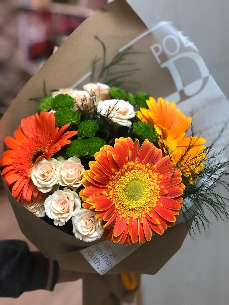 Букет цветов из: Герберы, Хризантемы и Розы в Сорочинске