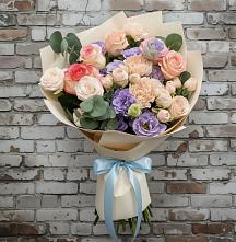 Букет цветов из:  Розы, Лизиантусы и Гвоздики в Сорочинске